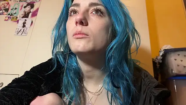 Monicbabe online show from November 26, 4:30 pm