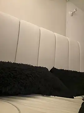 Nathcurly  online show from February 3, 4:10 am