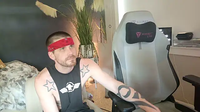 KingCal205 online show from March 7, 5:42 pm