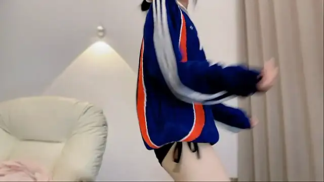 SHUIshui  online show from September 26, 2:15 pm