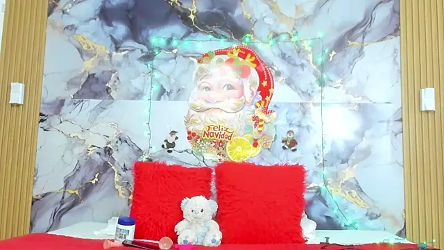 luna hoott online show from December 22, 1:58 pm