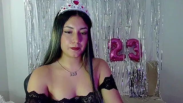 Lia 14  online show from May 14, 6:36 pm