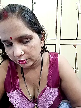 reemacouple007 online show from October 4, 10:21 am