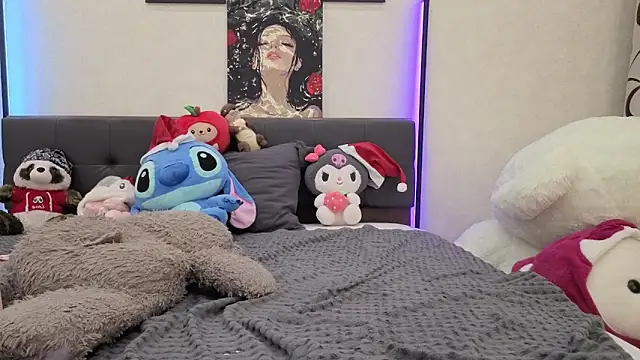 dolly ll online show from December 14, 8:03 pm