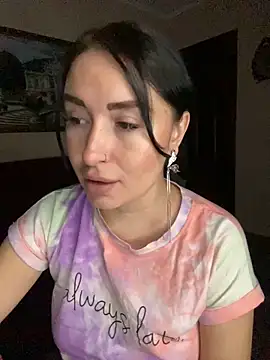 Roxana Bell online show from October 1, 8:14 pm