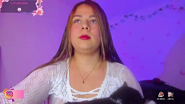 little tifanny82 online show from March 31, 2:39 pm