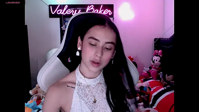ValeryBaker  online show from October 24, 2:13 pm
