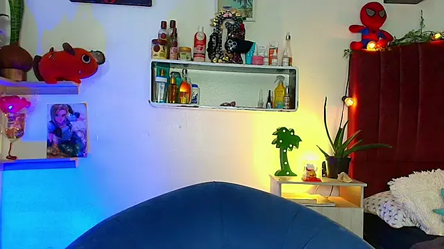 alisson zafiro  online show from March 13, 3:41 am