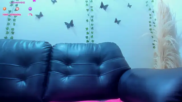 Amani Bakir online show from December 18, 1:05 pm