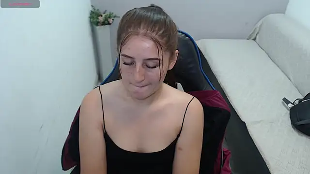 valerie diaz1 online show from November 7, 1:49 pm