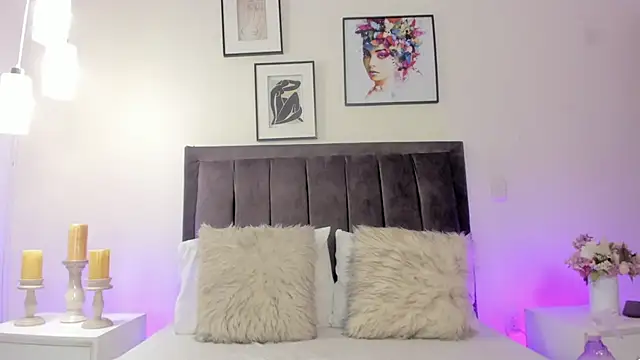 helen mooree online show from April 16, 1:00 pm