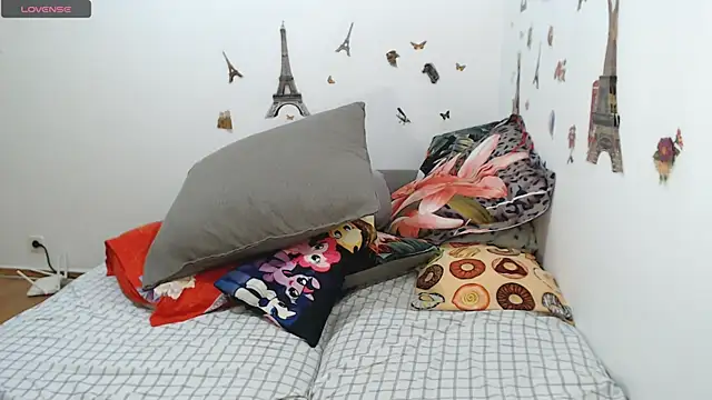 hotmilf4uxxx online show from October 21, 10:19 am