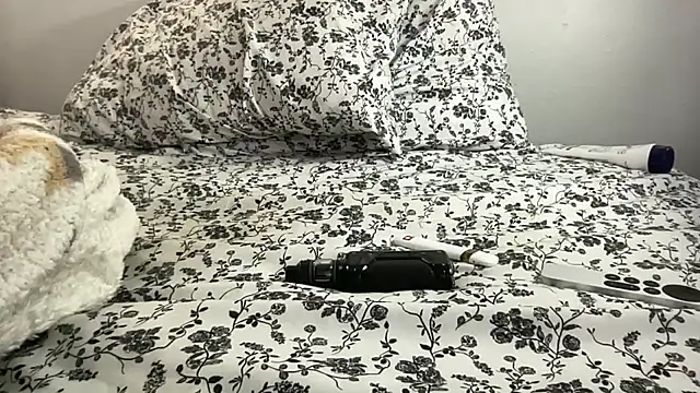 annabelleholly666 online show from February 24, 12:43 am