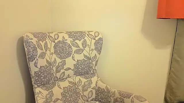 PhatAssBlond online show from April 4, 2:21 am