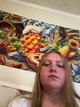 PhatAssBlond online show from September 14, 7:45 pm