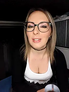 Jade Emeraud online show from February 3, 9:07 pm