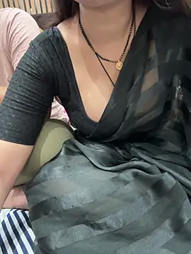 AASHI66 online show from December 17, 6:45 pm