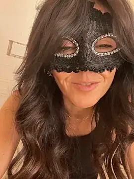 EmySkinny85 online show from December 15, 10:53 am