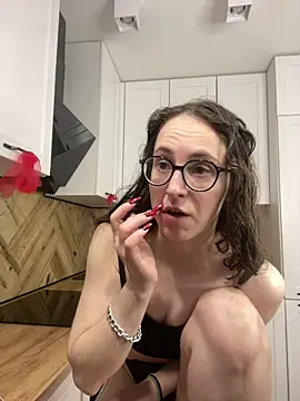 MartiniiSelenna online show from April 3, 6:00 am