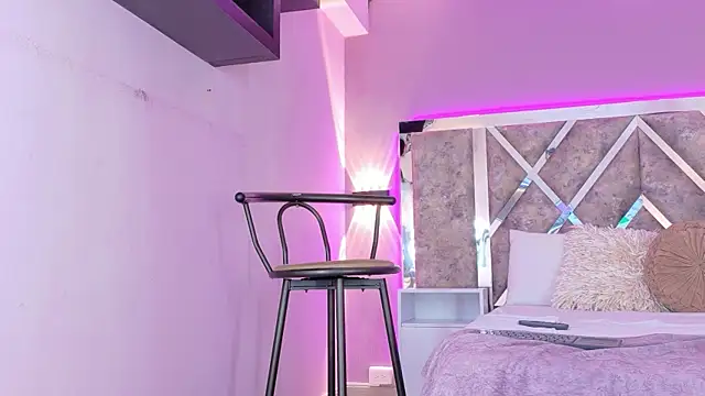 MarianaGarciaa   online show from December 16, 7:42 pm