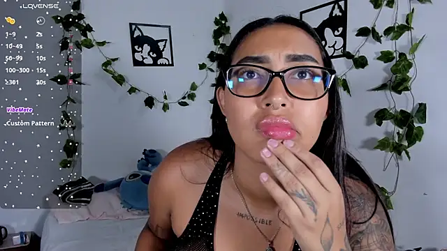 melanieecox online show from October 2, 2:38 am