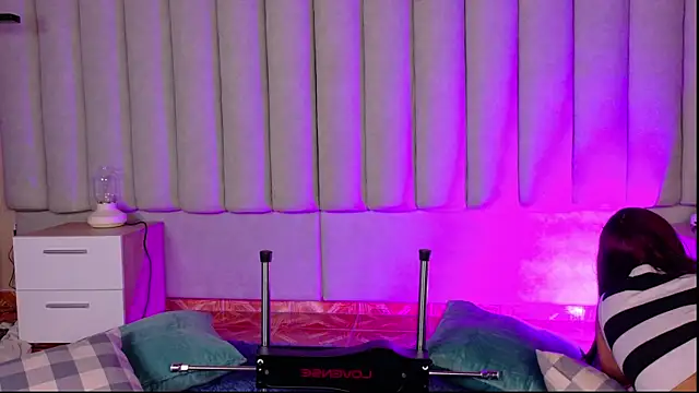 alaia-rogers online show from September 19, 11:53 am