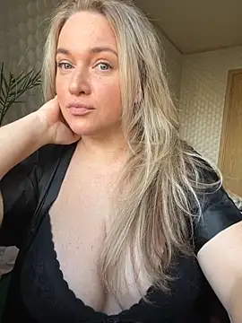 Emilia Leexh online show from November 22, 9:12 am