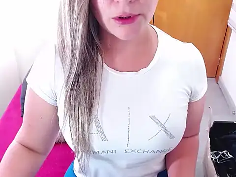 KikaxLove online show from February 9, 7:16 pm