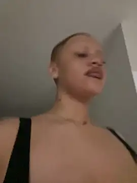 Charlotee  online show from October 16, 9:12 am