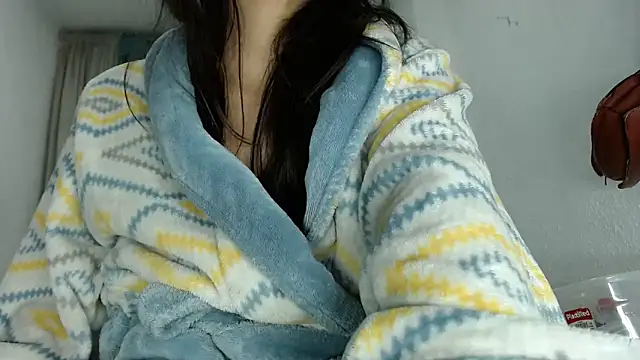 KasandraPhillips online show from October 24, 11:56 pm