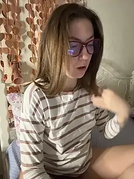 BeatriceTender online show from February 16, 8:30 pm