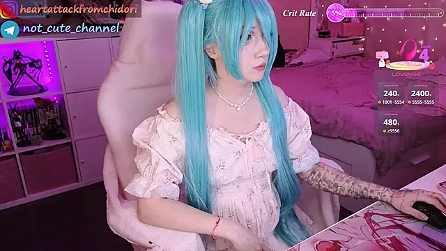 yourcutewaifu online show from August 1, 4:58 am