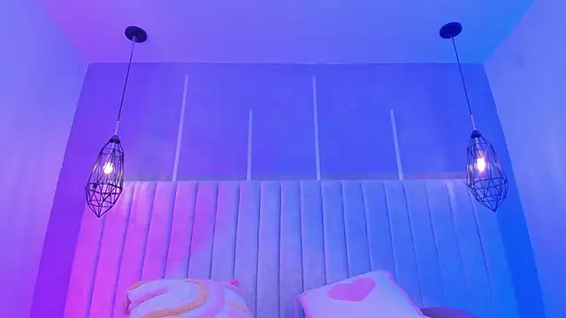 pamelaa vega online show from September 10, 2:50 pm