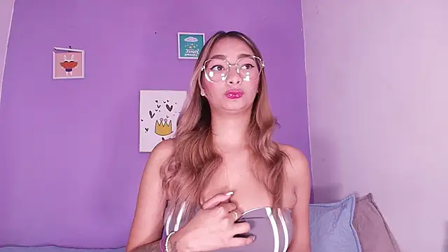 vale ross  online show from September 17, 3:04 am