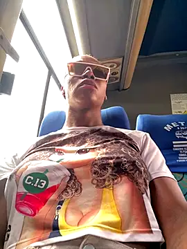 sweetsarabig22cm online show from November 16, 5:46 pm