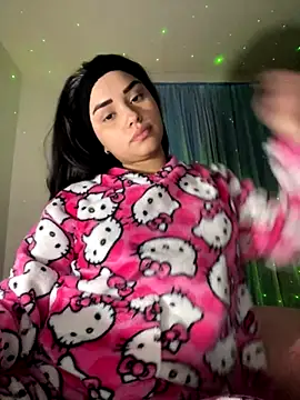 Kimmymadison- online show from October 5, 5:34 am