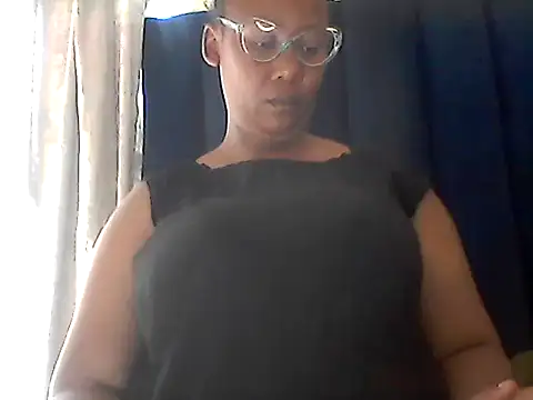 NippleMilkXx online show from October 14, 6:38 am