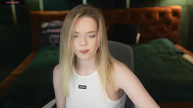 Cassy-Celestial  online show from March 13, 8:37 am