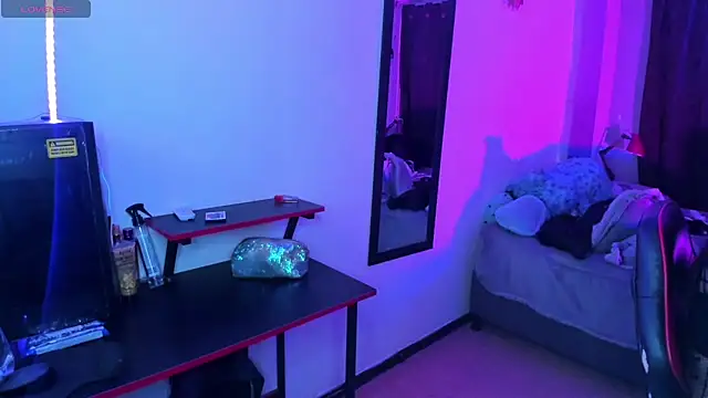 MIABOOBS   online show from October 2, 2:49 am