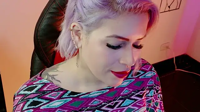 Natalia Montoya online show from February 17, 8:35 am