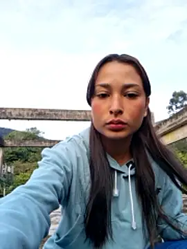 Bonnie Clydeee online show from March 28, 11:54 am