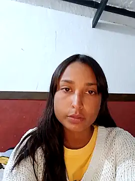 Bonnie Clydeee online show from December 5, 12:21 am