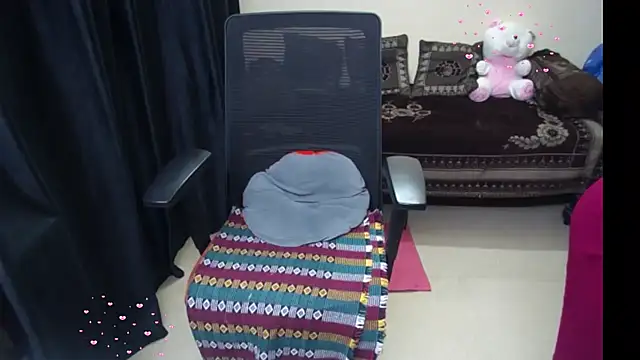 Arushisingh8888 online show from May 27, 3:20 pm