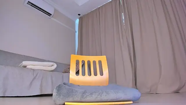 Cherrypie 001 online show from July 7, 4:37 am