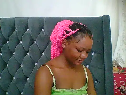 HotJeylee online show from December 14, 8:36 pm