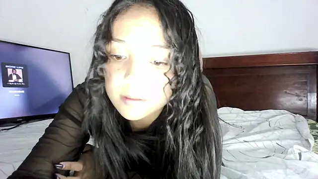 linzeysmith4 online show from July 10, 2:12 am