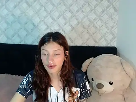 Emma-Wilson online show from December 20, 5:55 am