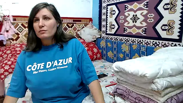 AdelineBlueEyes online show from November 2, 11:24 am