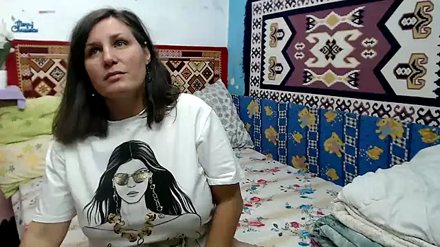 AdelineBlueEyes online show from October 12, 9:44 am