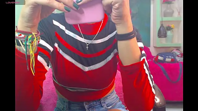 lorenapinto online show from April 18, 3:42 am